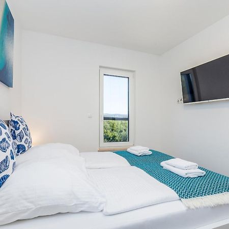 Apartments Luca Krk Town Luaran gambar