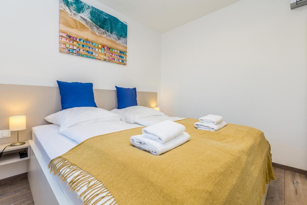 Apartments Luca Krk Town Luaran gambar