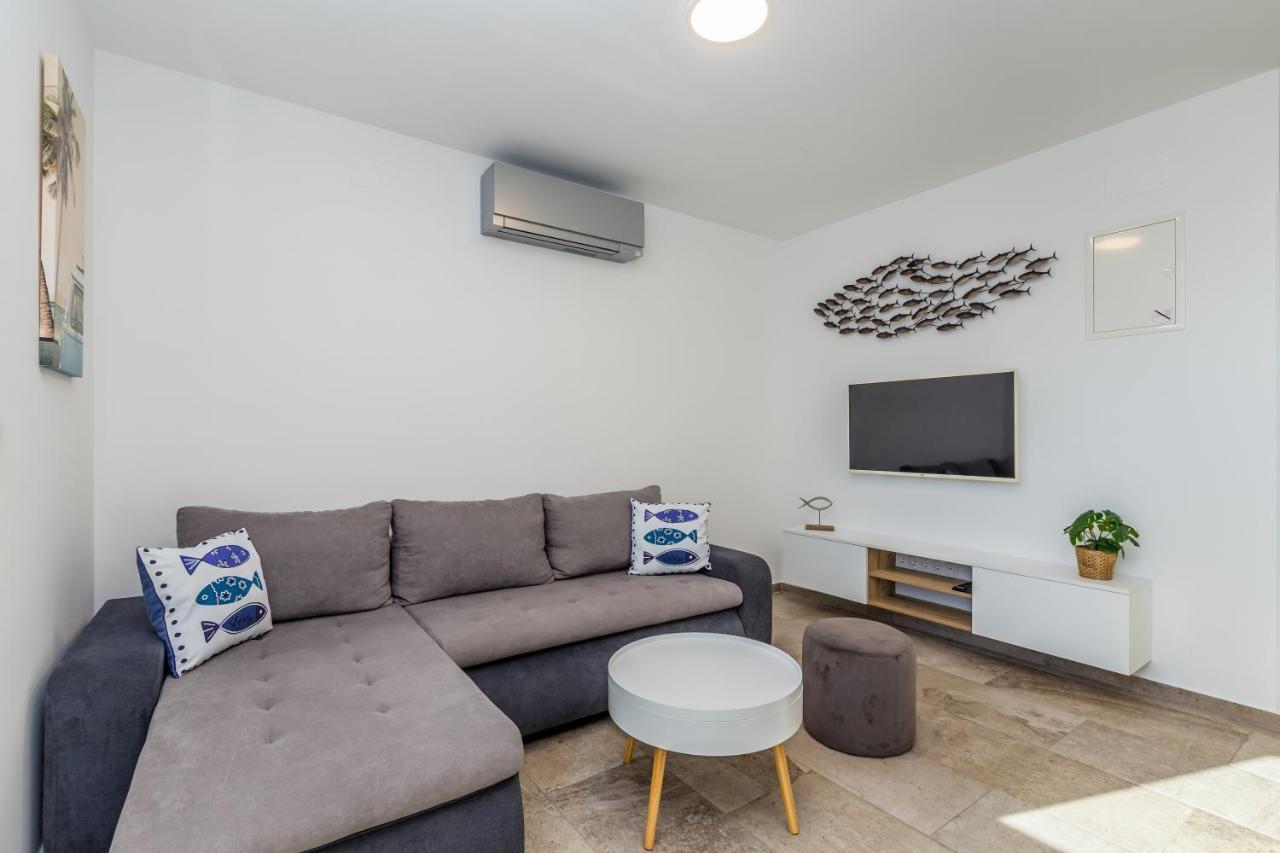 Apartments Luca Krk Town Luaran gambar