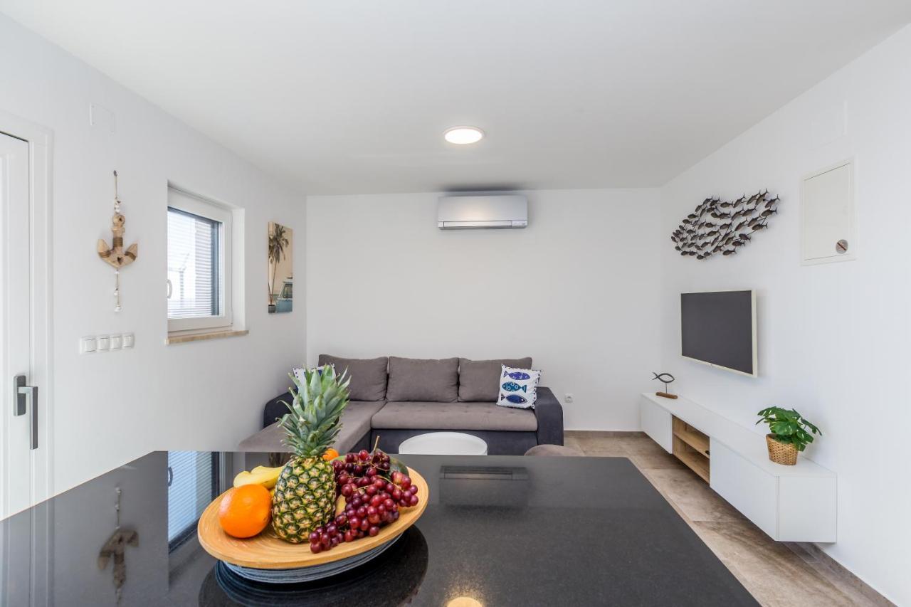 Apartments Luca Krk Town Luaran gambar